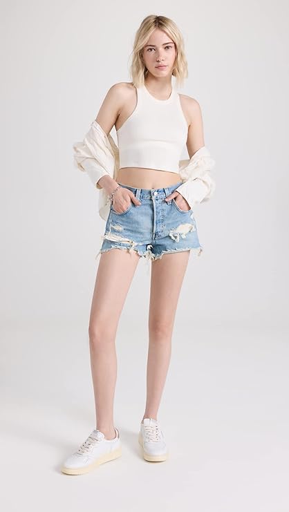 The Fashion Statement: Embracing Short Jean Shorts