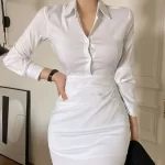 Atemporal e moderno: reinventando o vestido branco longo com toques contemporâneos