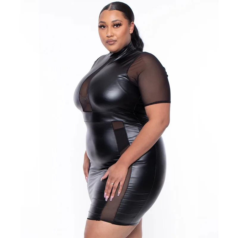 vestido de couro plus size