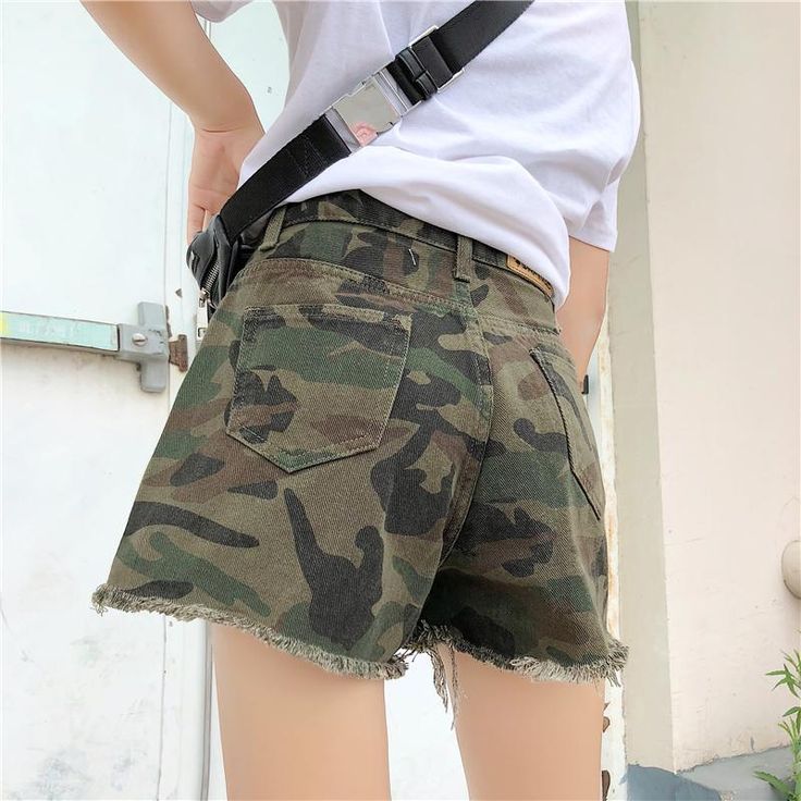 Women Casual Camouflage Print Shorts