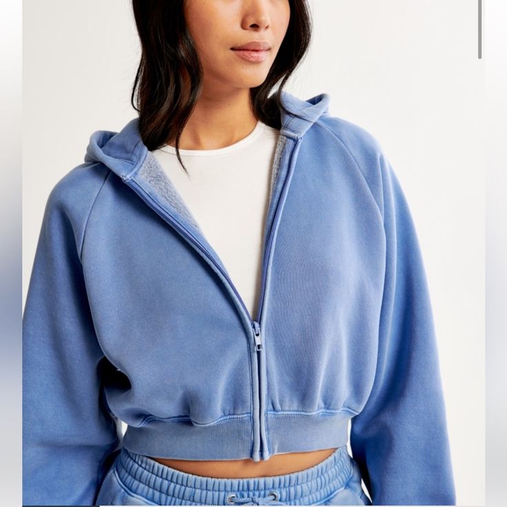 Zip-up coat