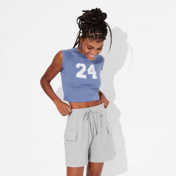 how to wear shorts