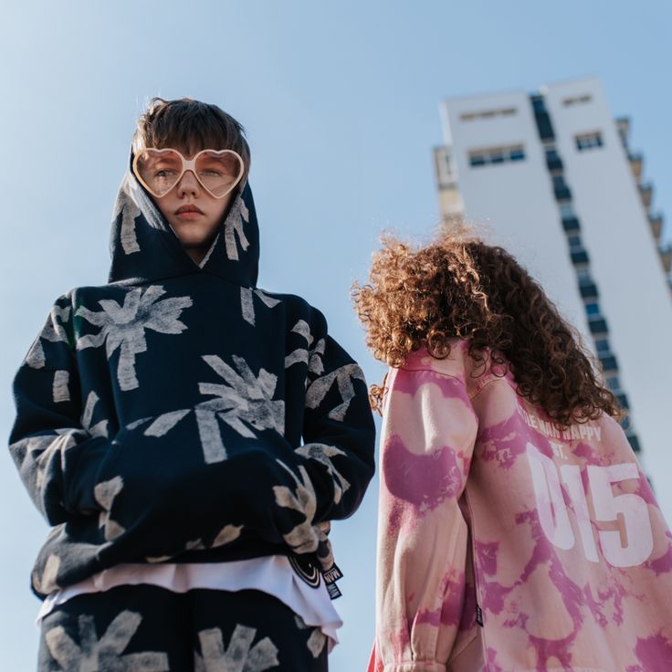 Hooded pullover