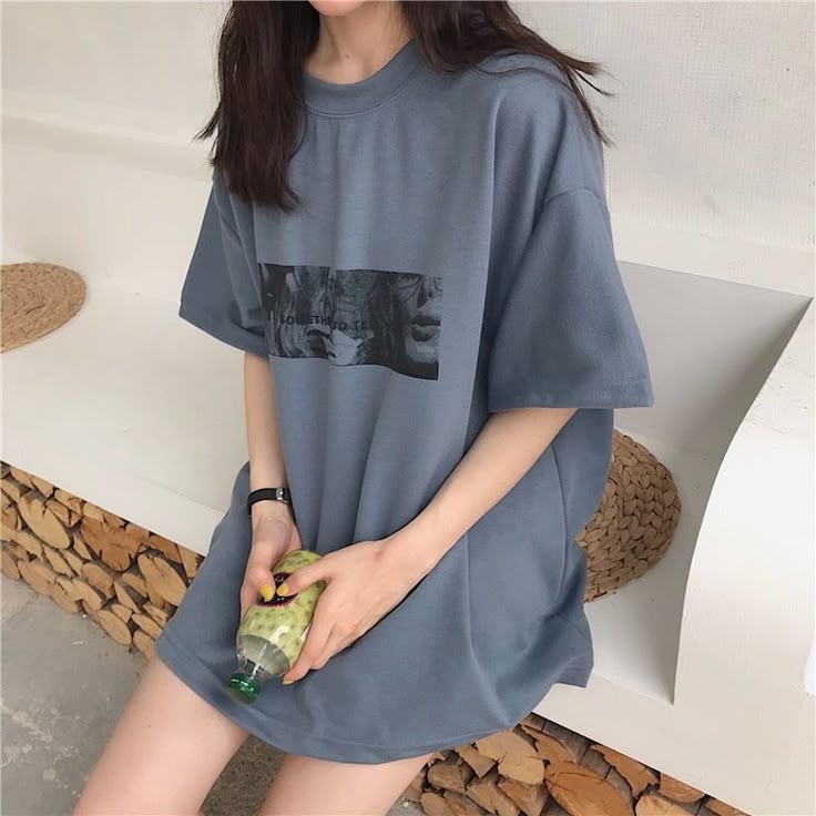 Loose-fitting shirt
