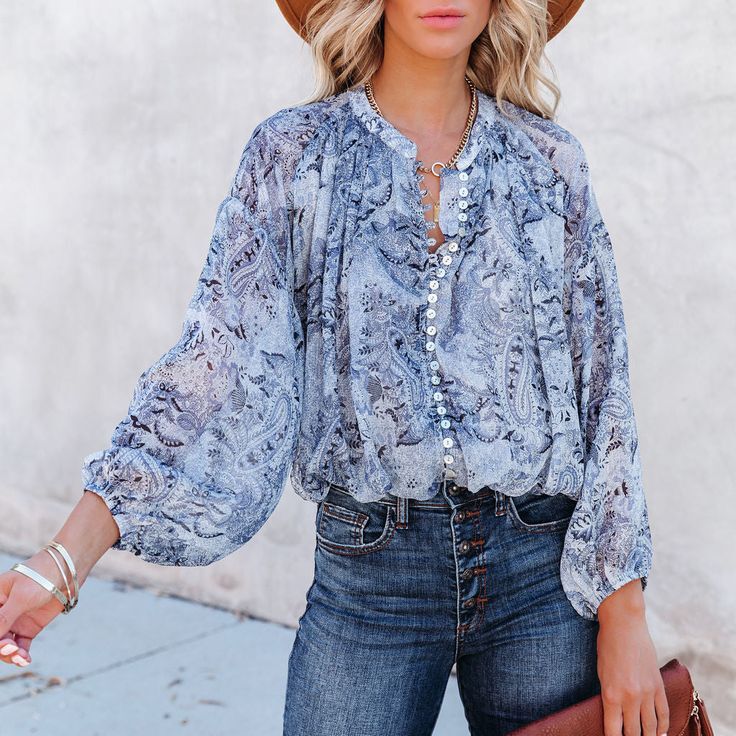 Chic blouses
