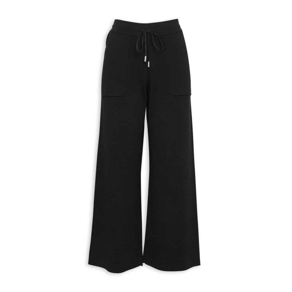 black wide leg pants