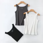 scoop neck tank top