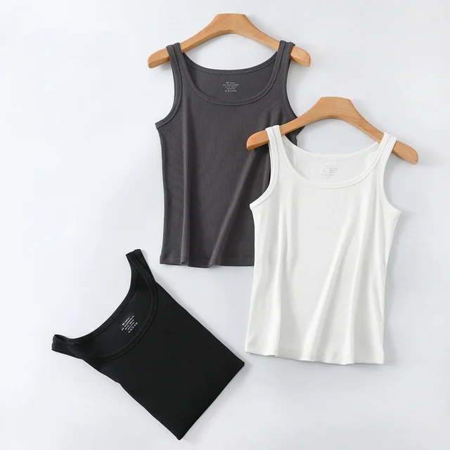 scoop neck tank top