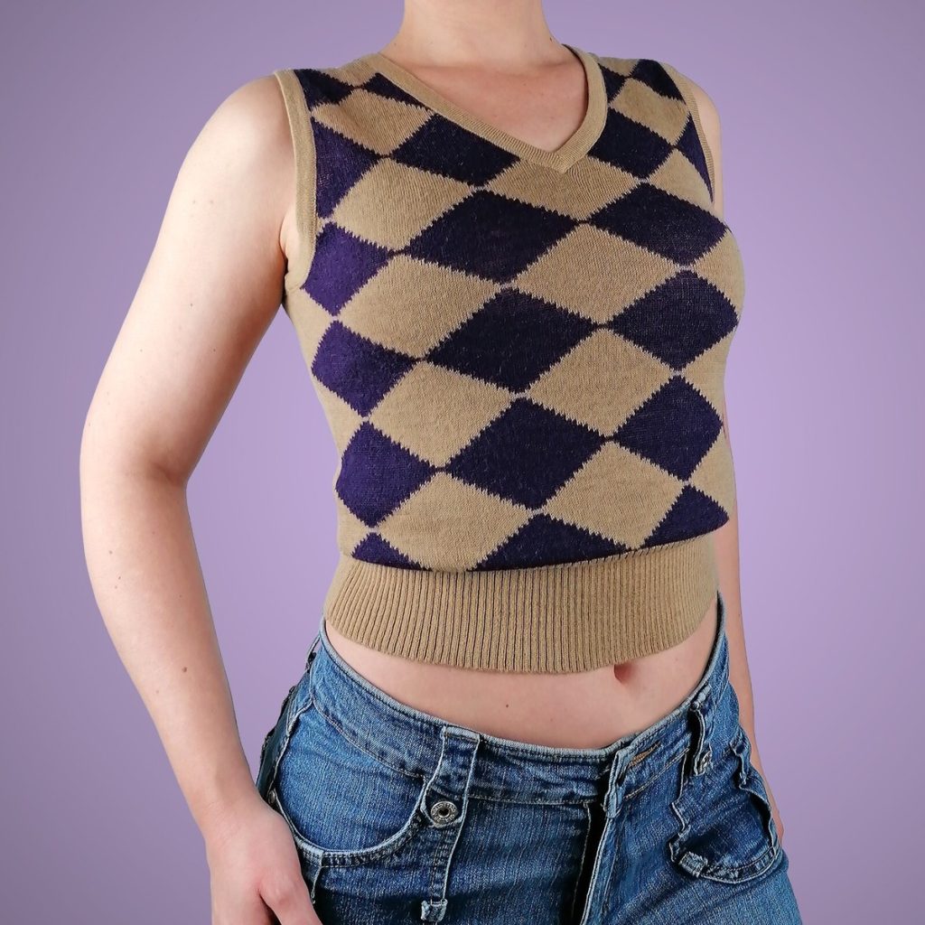 cropped sweater vest