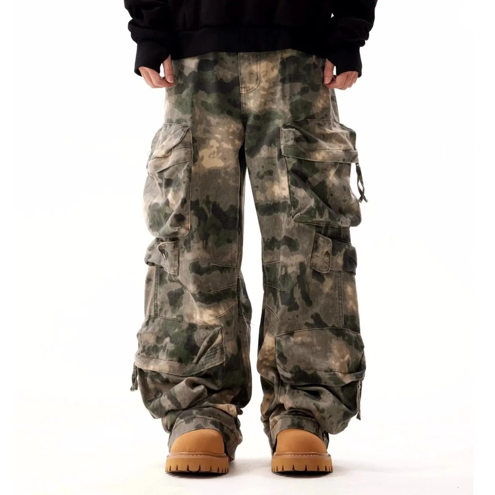 baggy camo cargo pants
